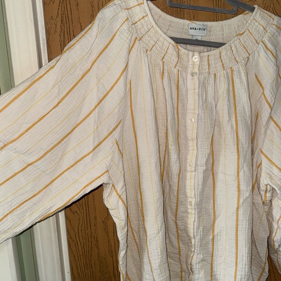 ⬇️Ava & Viv Cream & Yellow Striped Long Sleeve Button Down Top - Picture 4 of 7